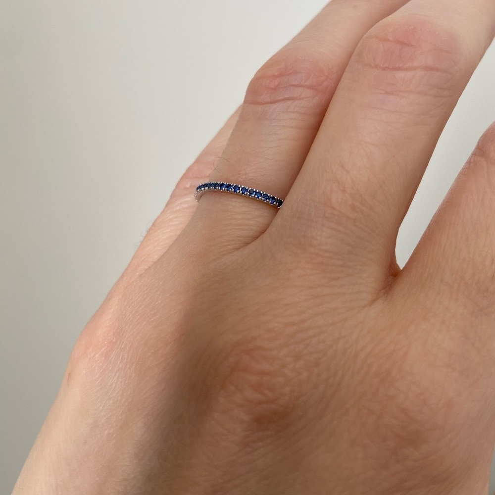 Eriness 💙 Blue Sapphire Eternity Band